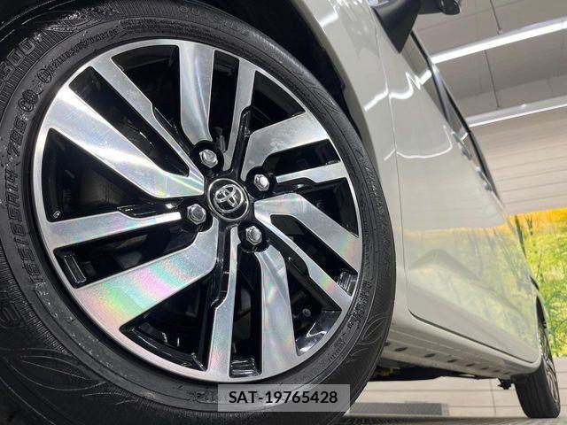 Toyota ROOMY 2022-06 8132114-12