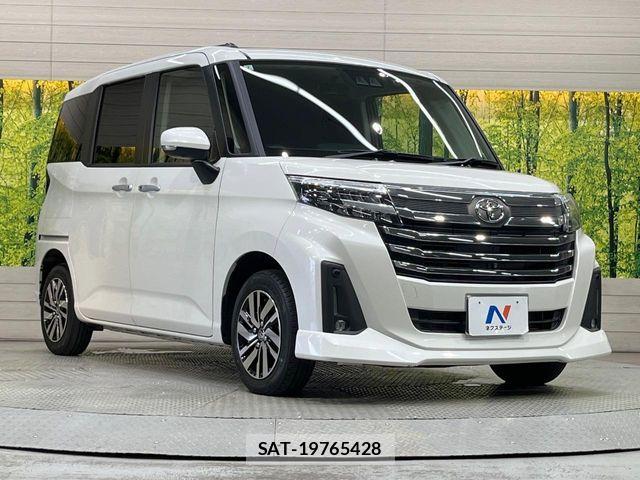 Toyota ROOMY 2022-06 8132114-15