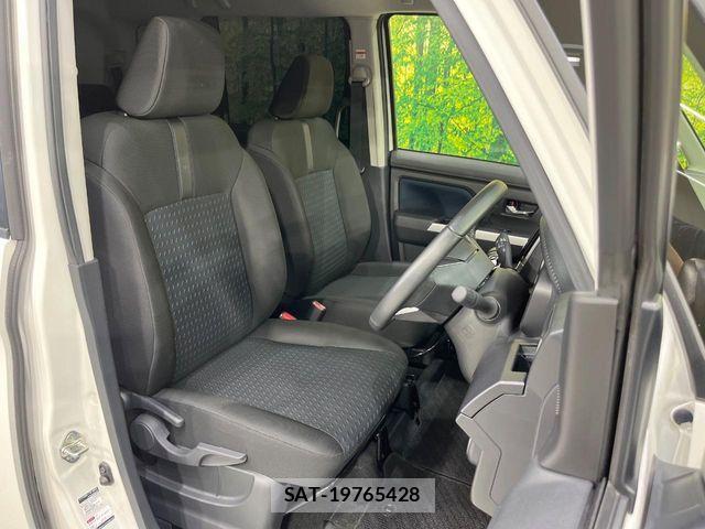 Toyota ROOMY 2022-06 8132114-7