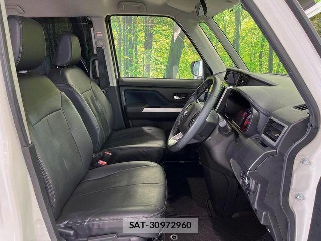 Toyota ROOMY 2022-01 8132122-9