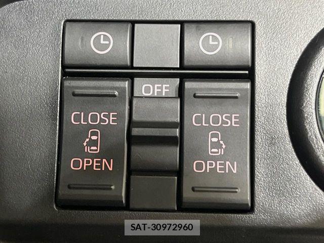 Toyota ROOMY 2022-01 8132122-5