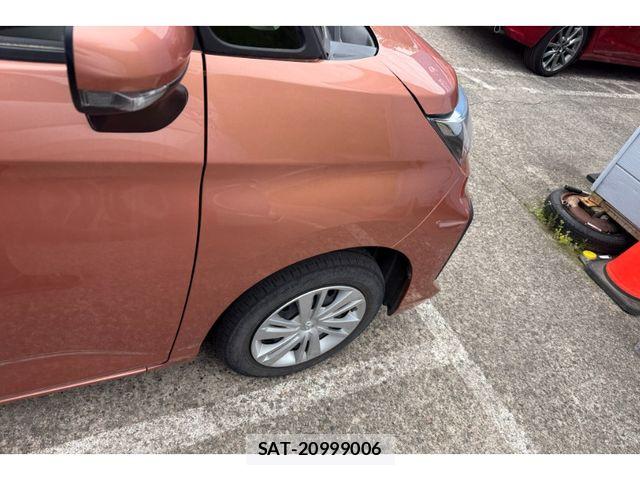 Toyota ROOMY 2021-12 8132139-9