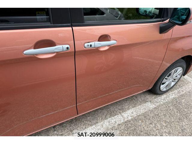 Toyota ROOMY 2021-12 8132139-8