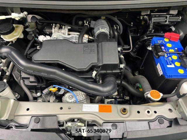 Toyota ROOMY 2022-05 8132115-17
