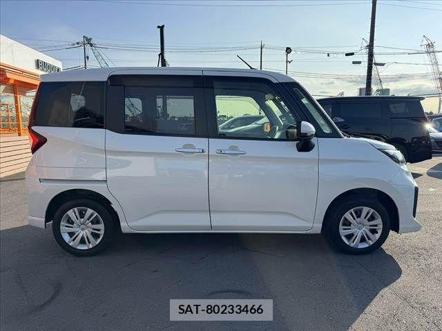 Toyota ROOMY 2021-03 8132123-11