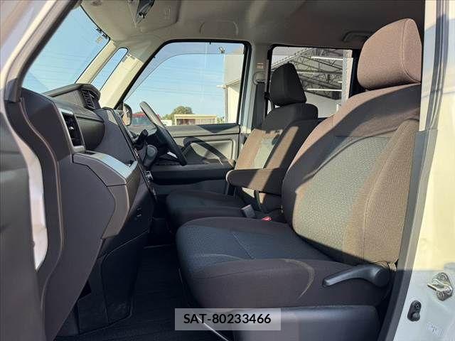 Toyota ROOMY 2021-03 8132123-16