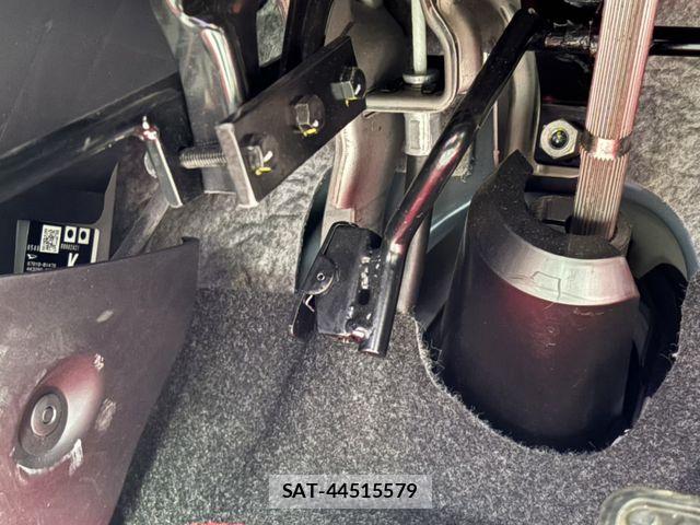 Toyota ROOMY 2018-04 8132138-23