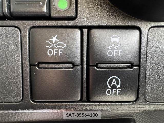 Toyota ROOMY 2017-05 8146598-3