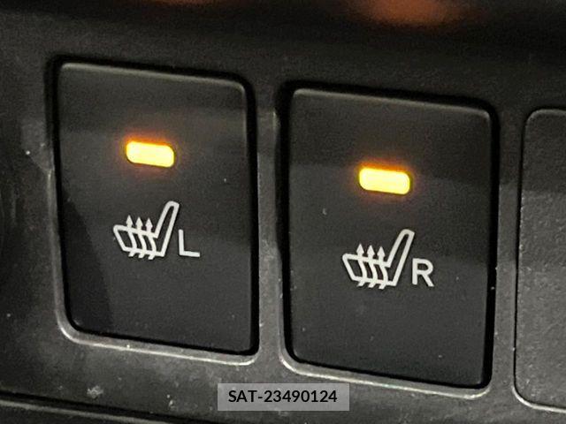 Toyota ROOMY 2021-07 8146594-5