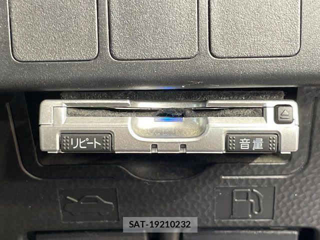Toyota ROOMY 2017-08 8146597-6