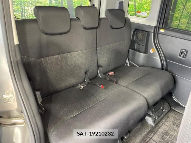 Toyota ROOMY 2017-08 8146597-8