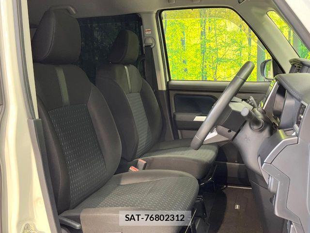 Toyota ROOMY 2021-08 8146590-7