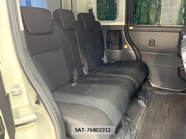 Toyota ROOMY 2021-08 8146590-8