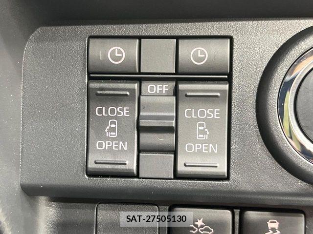 Toyota ROOMY 2025-11 8146586-3