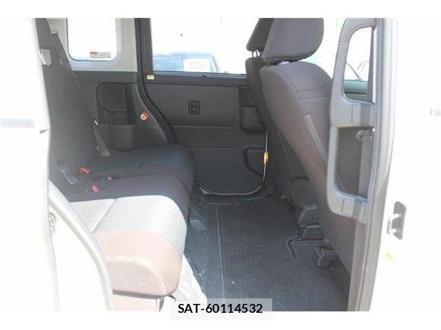 Toyota ROOMY 2021-07 8159139-24