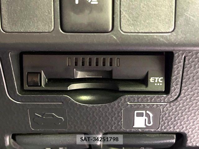 Toyota ROOMY 2023-07 8159137-7