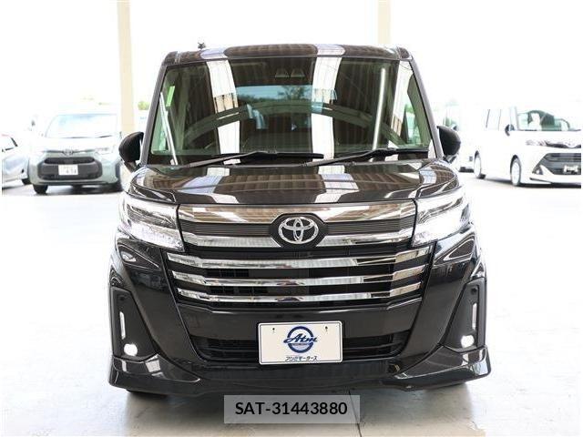 Toyota ROOMY 2022-04 8209908-22