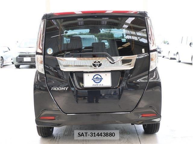 Toyota ROOMY 2022-04 8209908-24
