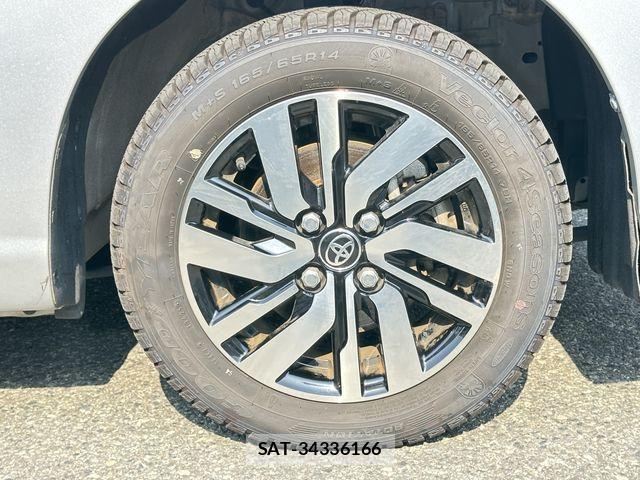 Toyota ROOMY 2021-08 8209924-9