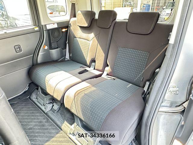 Toyota ROOMY 2021-08 8209924-15