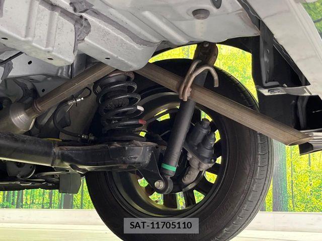Toyota ROOMY 2024-10 8209900-19
