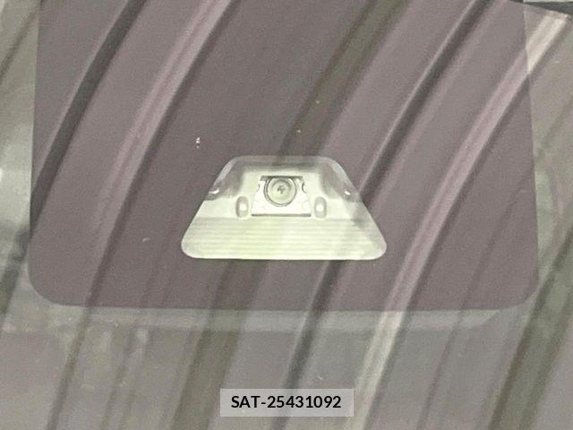 Toyota ROOMY 2017-01 8209950-3