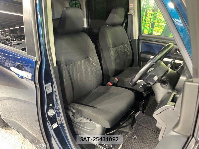 Toyota ROOMY 2017-01 8209950-7