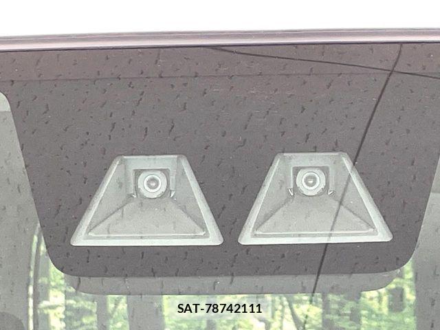 Toyota ROOMY 2021-12 8209901-5