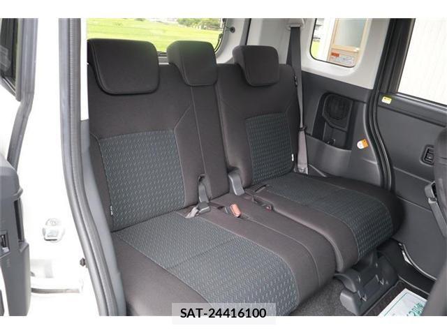Toyota ROOMY 2021-06 8209903-11