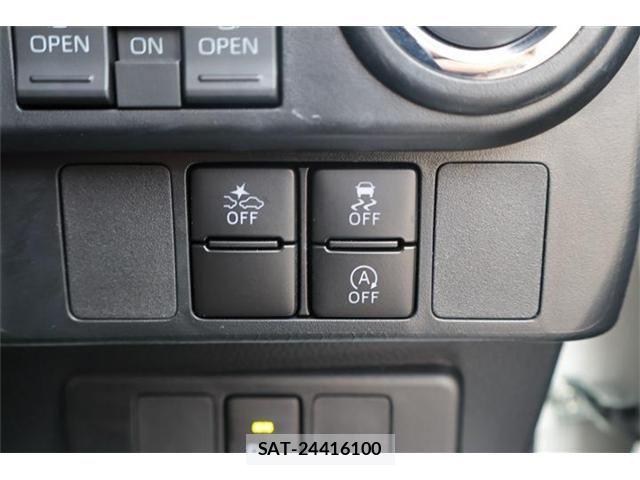 Toyota ROOMY 2021-06 8209903-6