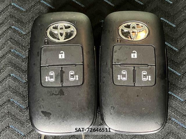 Toyota ROOMY 2021-10 8209911-6