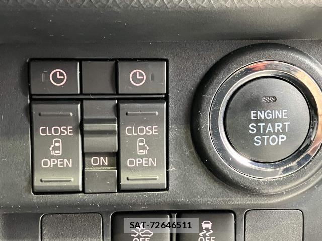 Toyota ROOMY 2021-10 8209911-8
