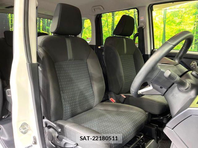 Toyota ROOMY 2021-11 8209906-7