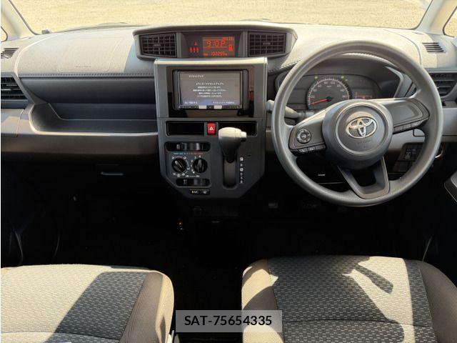 Toyota ROOMY 2022-06 8209940-2