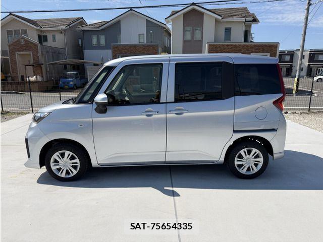 Toyota ROOMY 2022-06 8209940-4