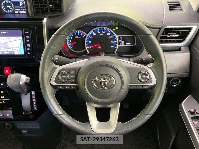 Toyota ROOMY 2021-07 8209919-6