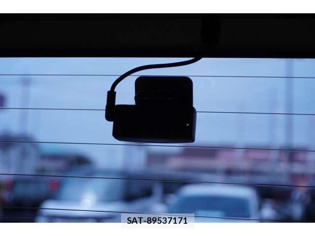 Toyota ROOMY 2021-11 8209923-18