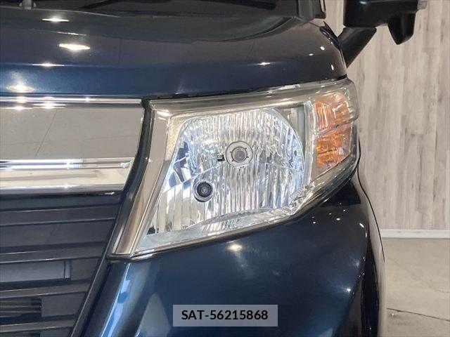Toyota ROOMY 2018-05 8209951-25