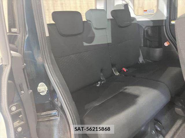 Toyota ROOMY 2018-05 8209951-8