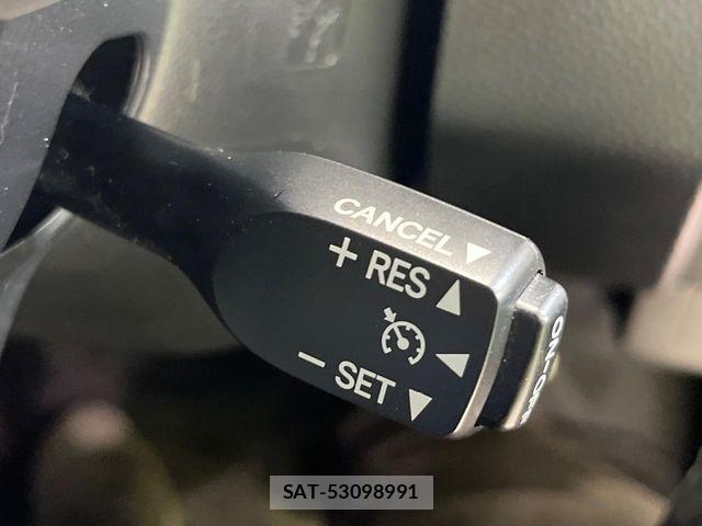 Toyota ROOMY 2017-06 8209934-3