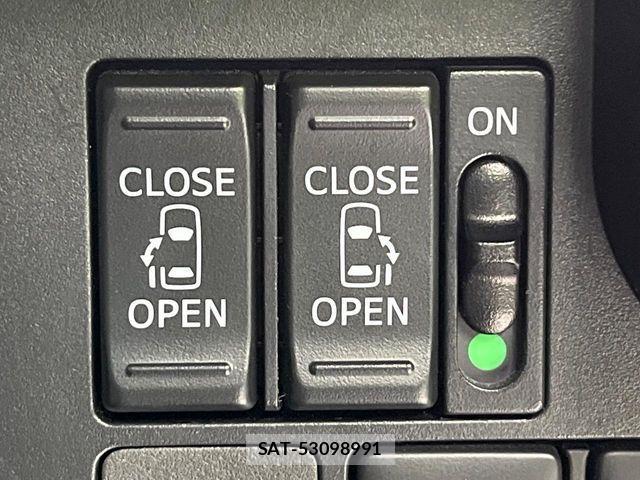Toyota ROOMY 2017-06 8209934-5