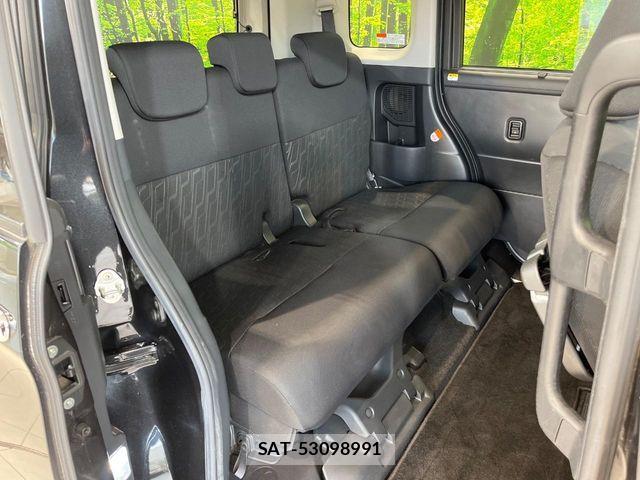 Toyota ROOMY 2017-06 8209934-8