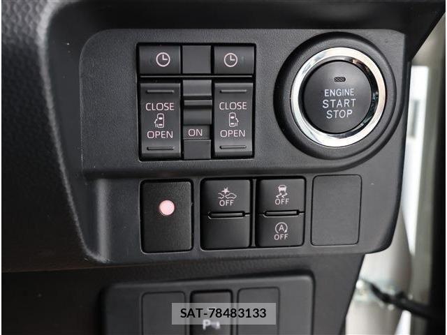 Toyota ROOMY 2021-06 8209921-13