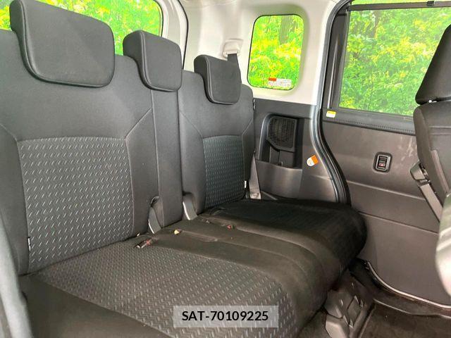 Toyota ROOMY 2020-12 8209916-9