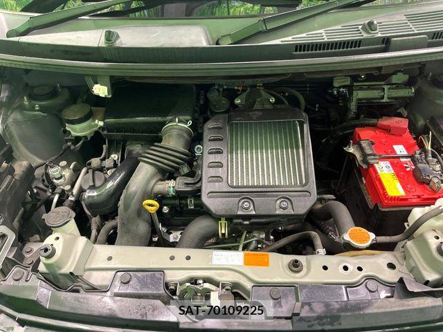 Toyota ROOMY 2020-12 8209916-17