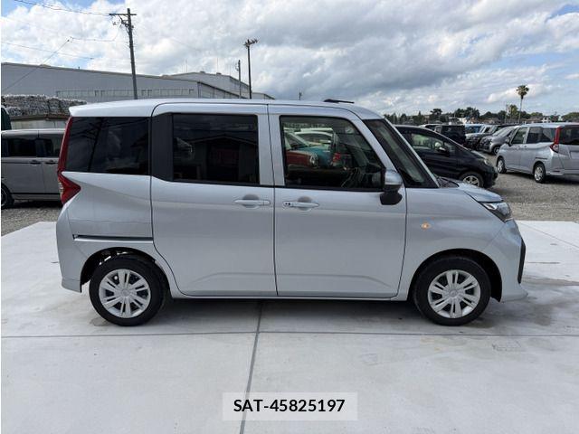 Toyota ROOMY 2022-05 8209948-6