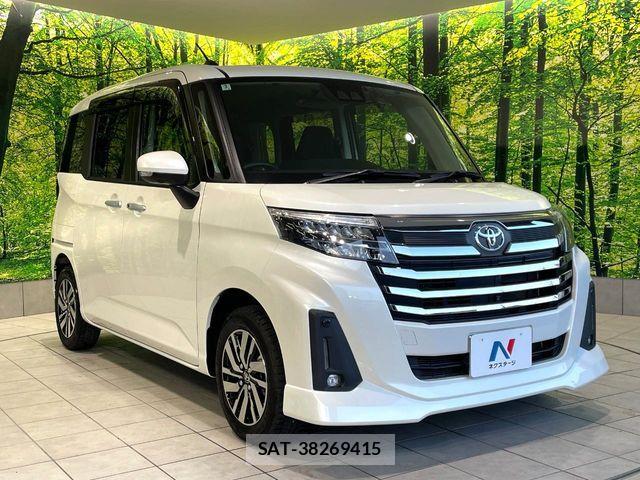 Toyota ROOMY 2022-03 8209915-16