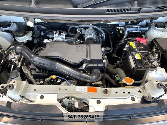 Toyota ROOMY 2022-03 8209915-18