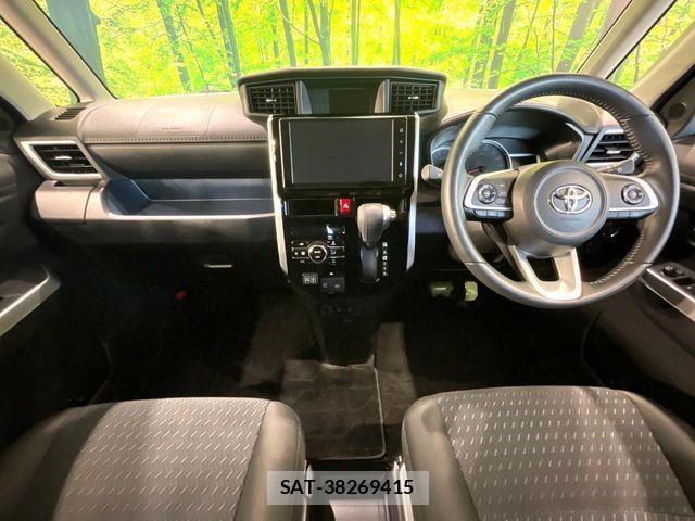 Toyota ROOMY 2022-03 8209915-1