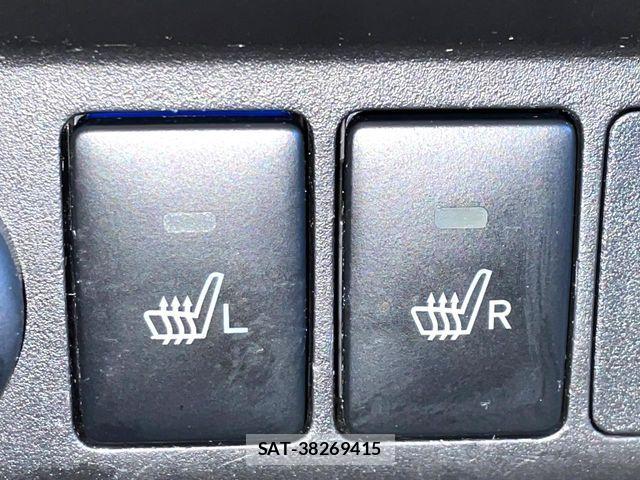 Toyota ROOMY 2022-03 8209915-3